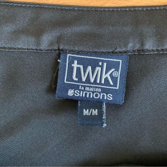 TWIK Black One Shoulder Top - Picture 5 of 5